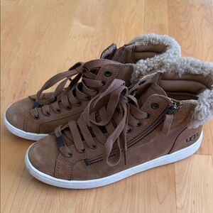 UGG Women's 8.5 Tan High-Top Sneakers